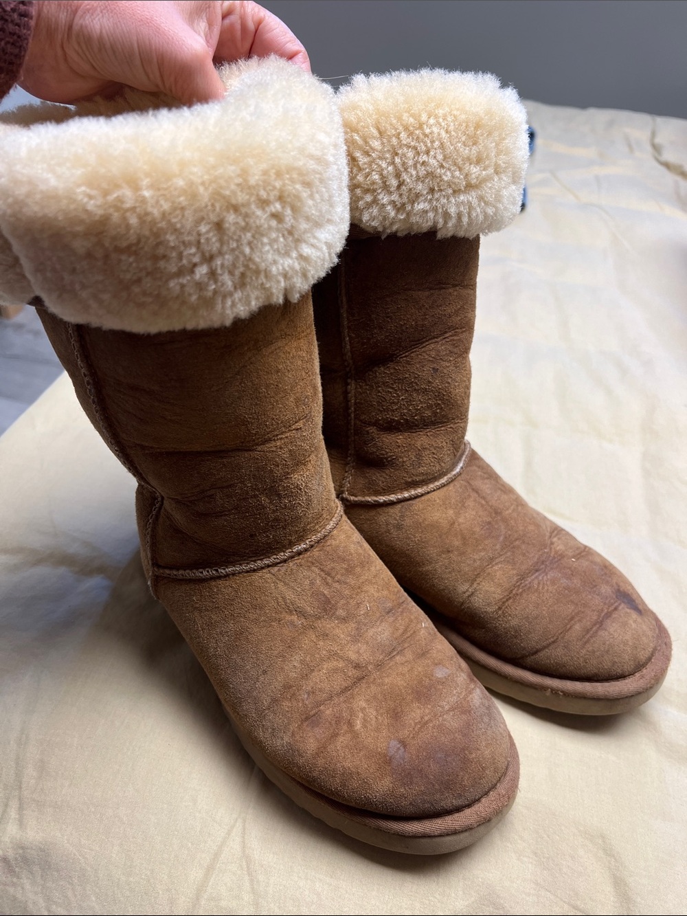 UGG Chestnut Shearling-Lined Suede Winter Boots sz 7